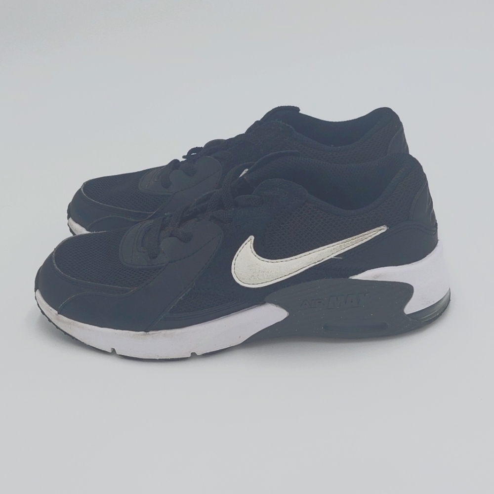 *Gently Used Boys Nike Air Max*